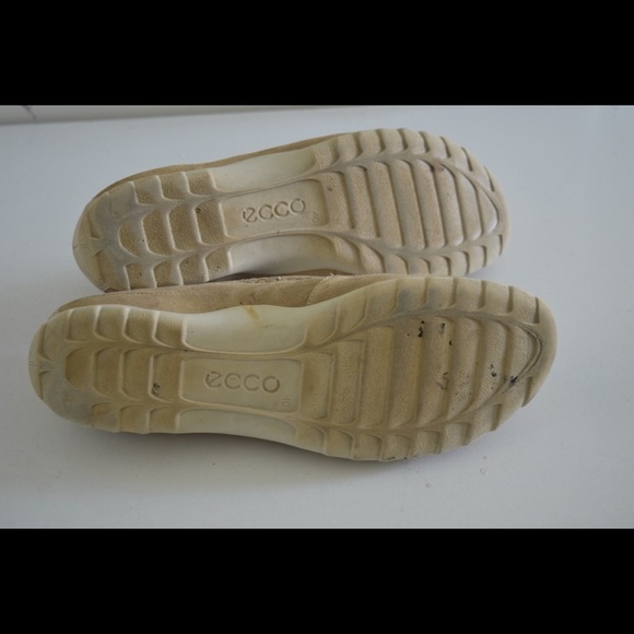 Ecco slip ons - Picture 7 of 8